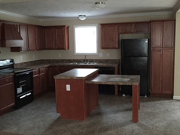 Kitchen with island