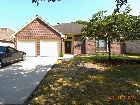 1822 Diamond Brook Dr