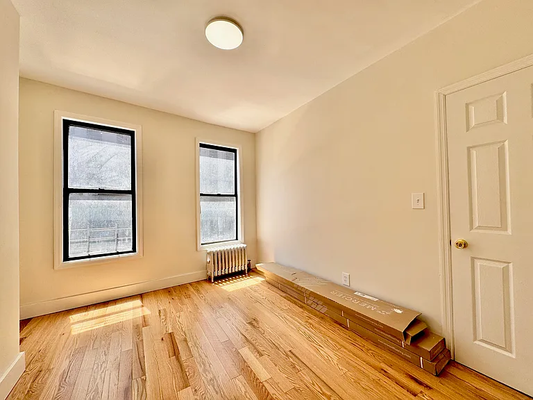 2867 Webster Ave #1 — Photo 15