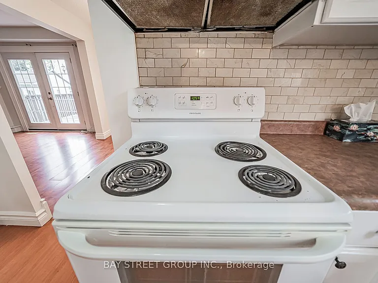 296 Killdeer St W — Photo 27