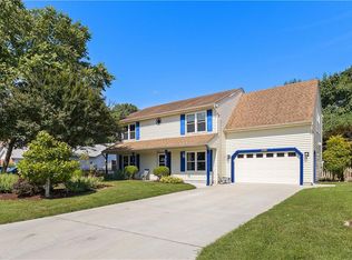 1933 Country Manor Ln, Virginia Beach, VA 23456