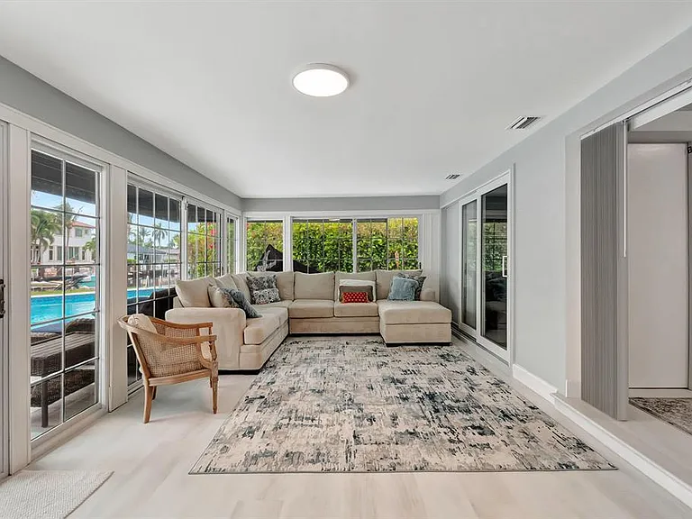 4450 NE 23rd Ave — Photo 14