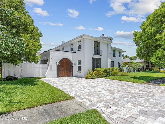 3rd image of 130 Valencia Rd