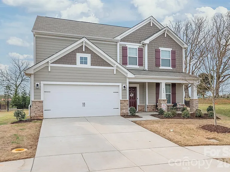 460 Caleb St — Photo 18