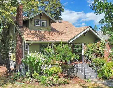 863 W Broadway, Eugene, OR, 97402