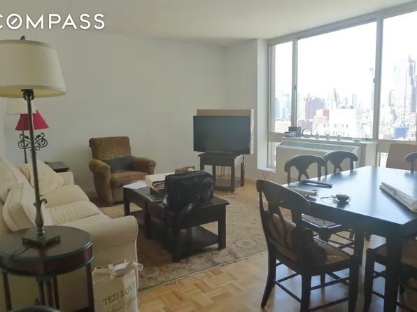 350 W 50th St APT 23A, New York, NY 10019