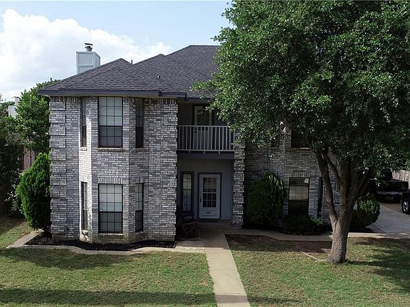 2nd image of 203 Hillside Dr