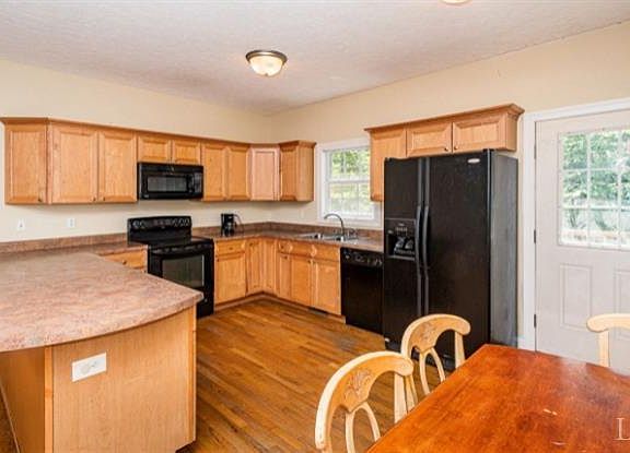 5th image of 308 Homestead Dr