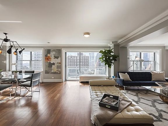 3rd image of 400 E 56th St APT 26B