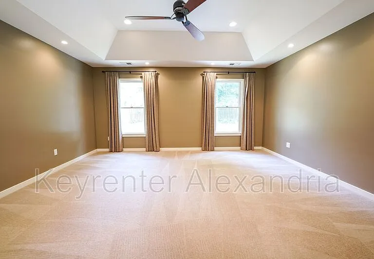 906 Neal Dr — Photo 27
