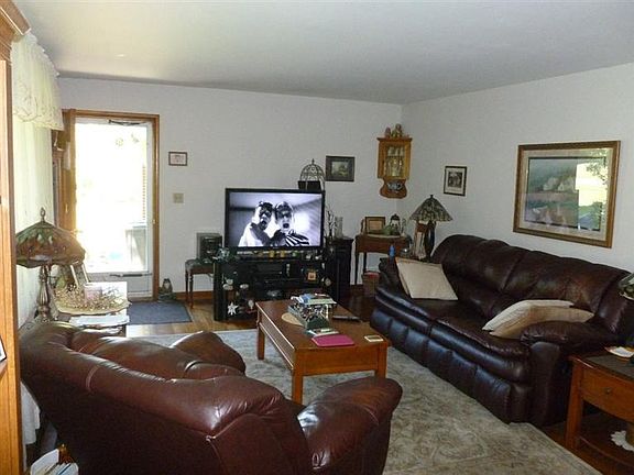 3rd image of 5786 Lesourdsville West Chester Rd