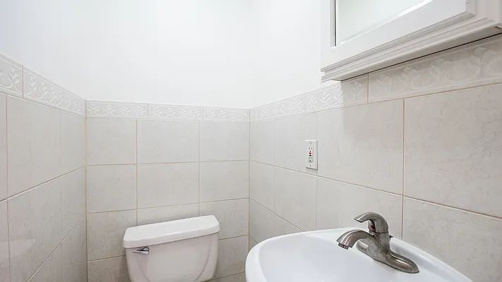 Rented by Compass | media 14