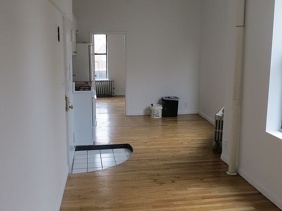 5th image of 70 E 3rd St APT 21