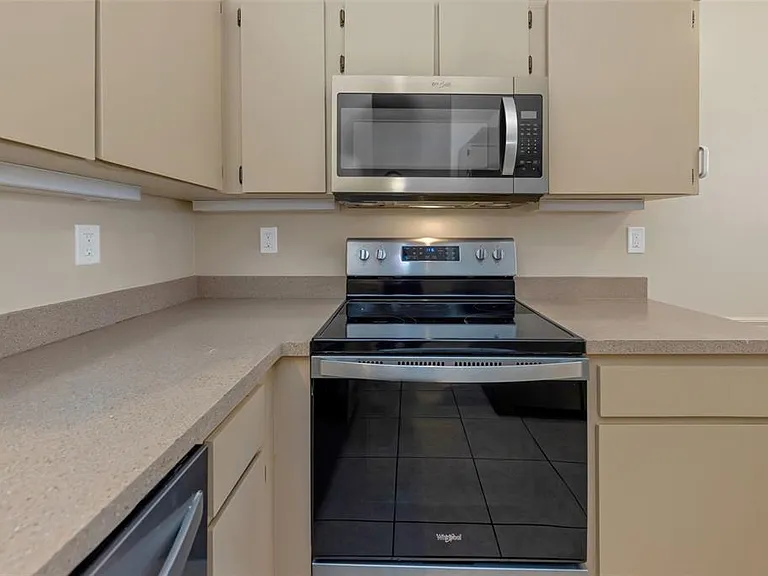 3121 Beecher Dr E #A — Photo 15