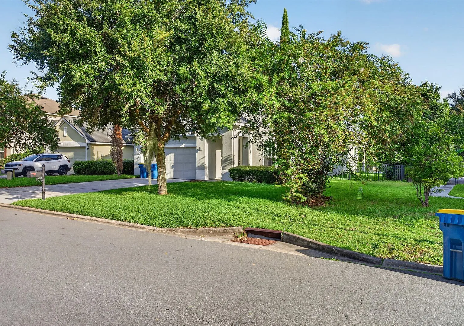 Gorgeous Lake Front Home!! — Photo 3
