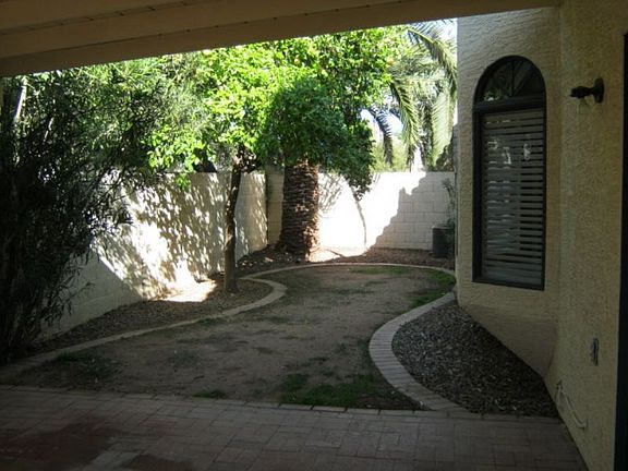 5th image of 78 W Greentree Dr