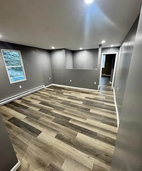 8 N Mill St — Photo 2