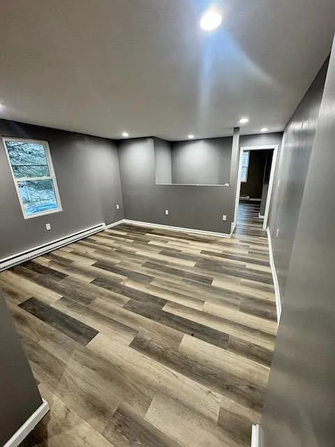 Building Photo - 8 N Mill St