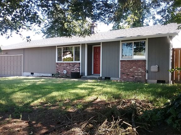 2nd image of 624 191st Street Ct E