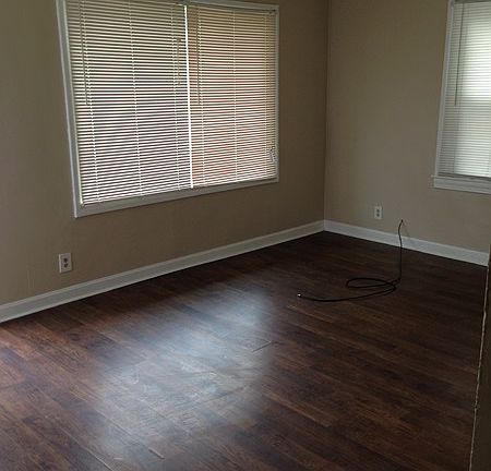 3rd image of 3819 Algonquin Pkwy