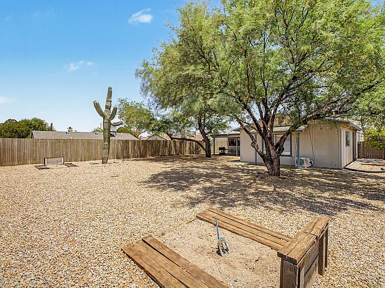 5871 N Edenbrook Ln — Photo 30
