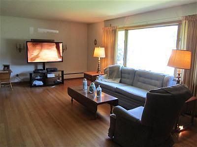 3rd image of 5370 Dexter Dr
