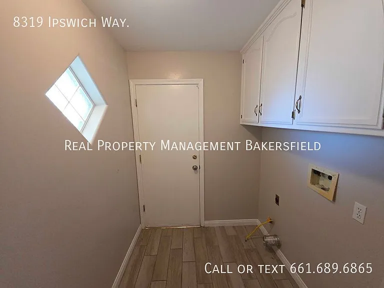 8319 Ipswich Way — Photo 9
