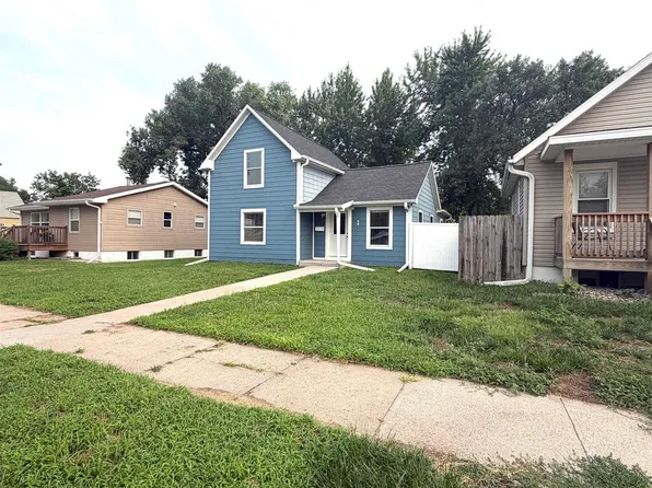 213 Jefferson Ave, Norfolk, NE 68701