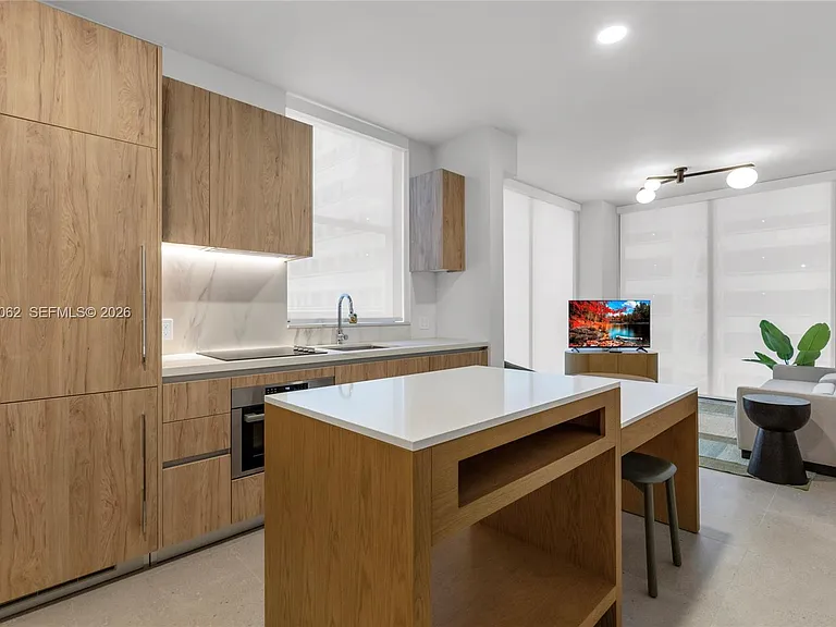 11 NE 6th St #407 — Photo 11