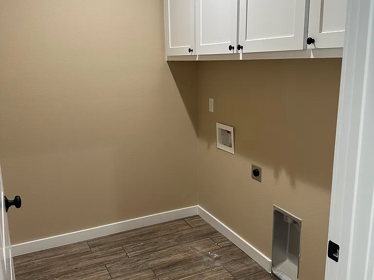3950 Ruth Ln — Photo 10