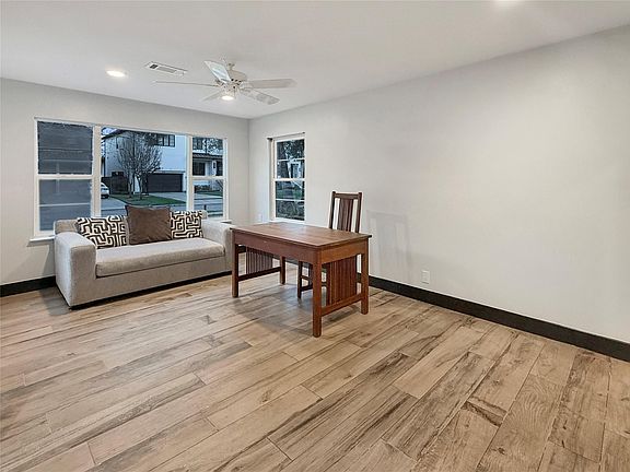 4th image of 4521 Maple St