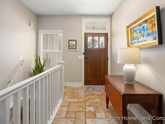 3rd image of 58 Greystone Ct NE