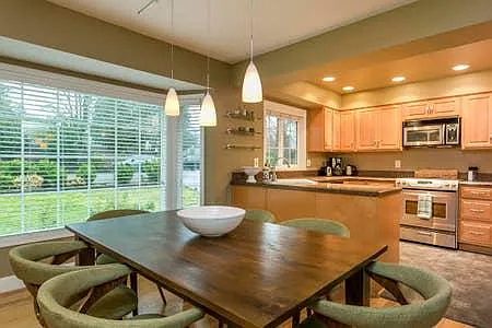 220 Greenridge Dr — Photo 12