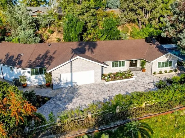 4732 Del Moreno Dr, Woodland Hills, CA 91364