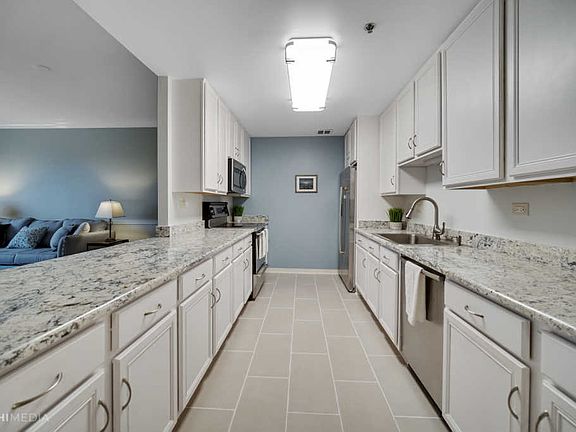 2nd image of 77 S Evergreen Ave Unit 608