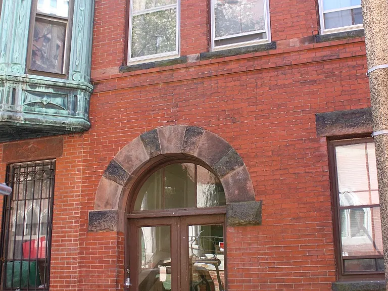 22 Isabella St #2 — Photo 8