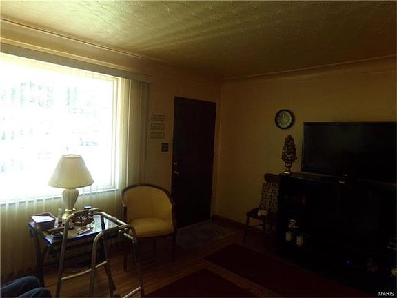 4th image of 58 Cambridge Dr