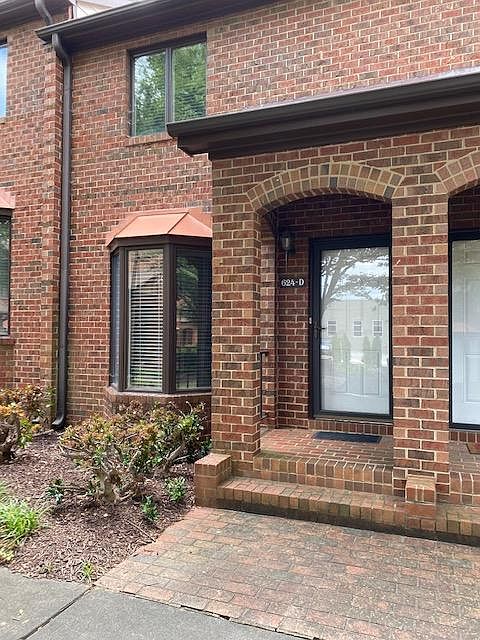 1st image of 624D Walker Ave