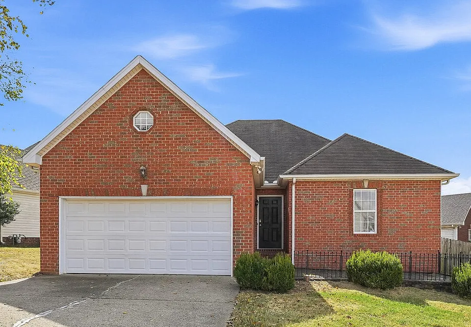 277 Iris Dr