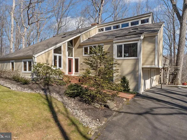 12500 Paradise Spring Rd, Clifton, VA 20124