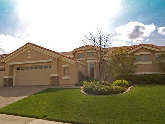 2nd image of 1343 Picket Fence Ln