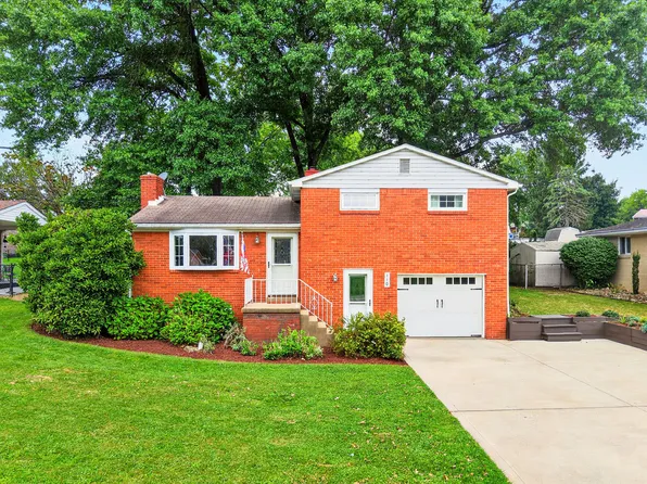 110 Sunrise Dr, Irwin, PA 15642