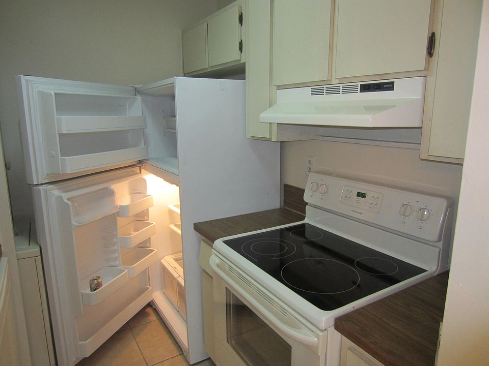 1st image of 11526 Royal Palm Blvd