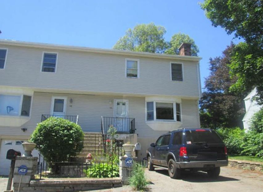 2nd image of 46 Middlesex Ave