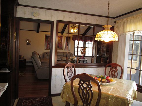 open dining kitchen view