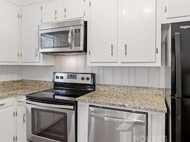 9 Forestdale Dr — Photo 6