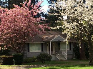 20607 1st Ave S, Seattle, WA 98166