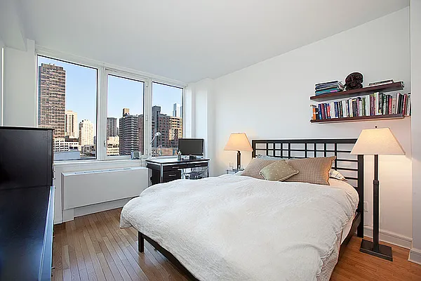 Rented by BLU Real Estate | media 8