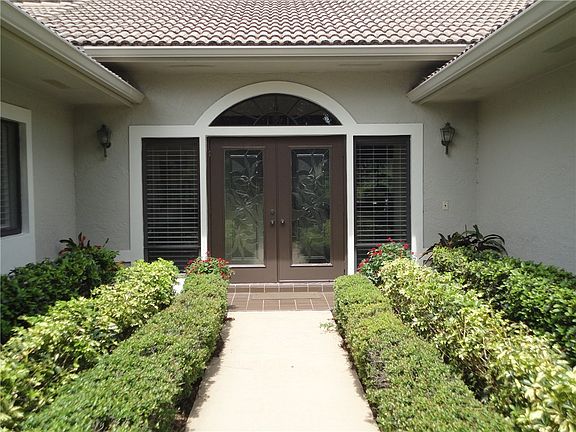4th image of 1651 NW Sweet Bay Cir