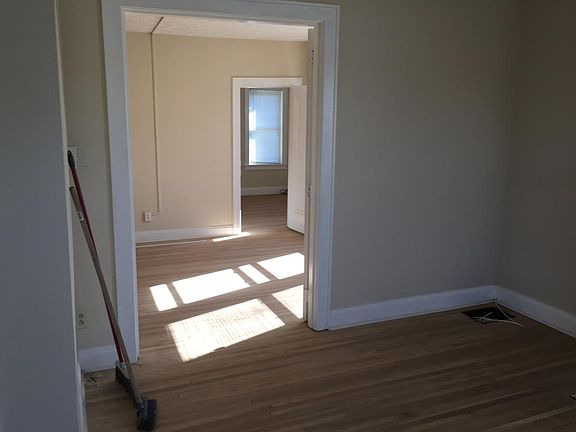 5th image of 660 S Champion Ave APT C
